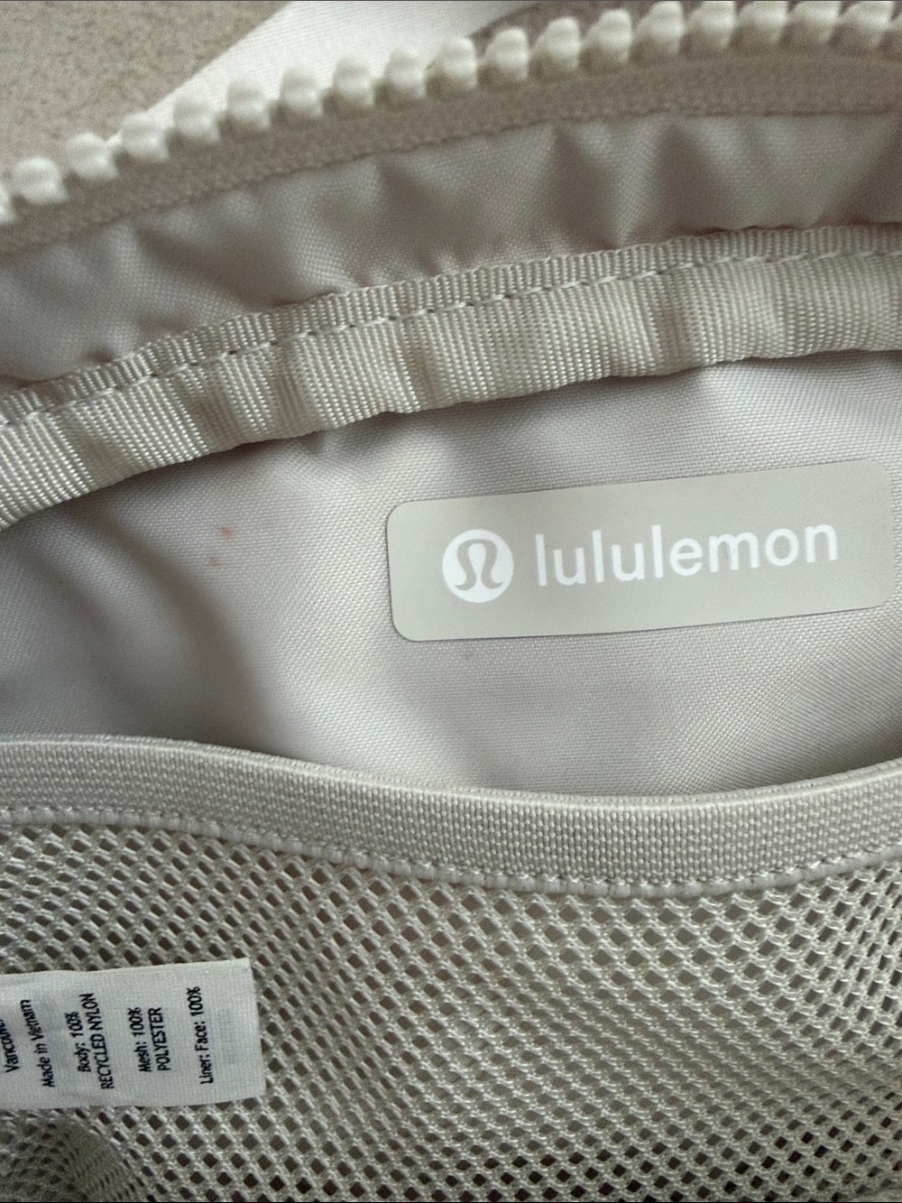 Lululemon belt bag - Picture 4 of 8